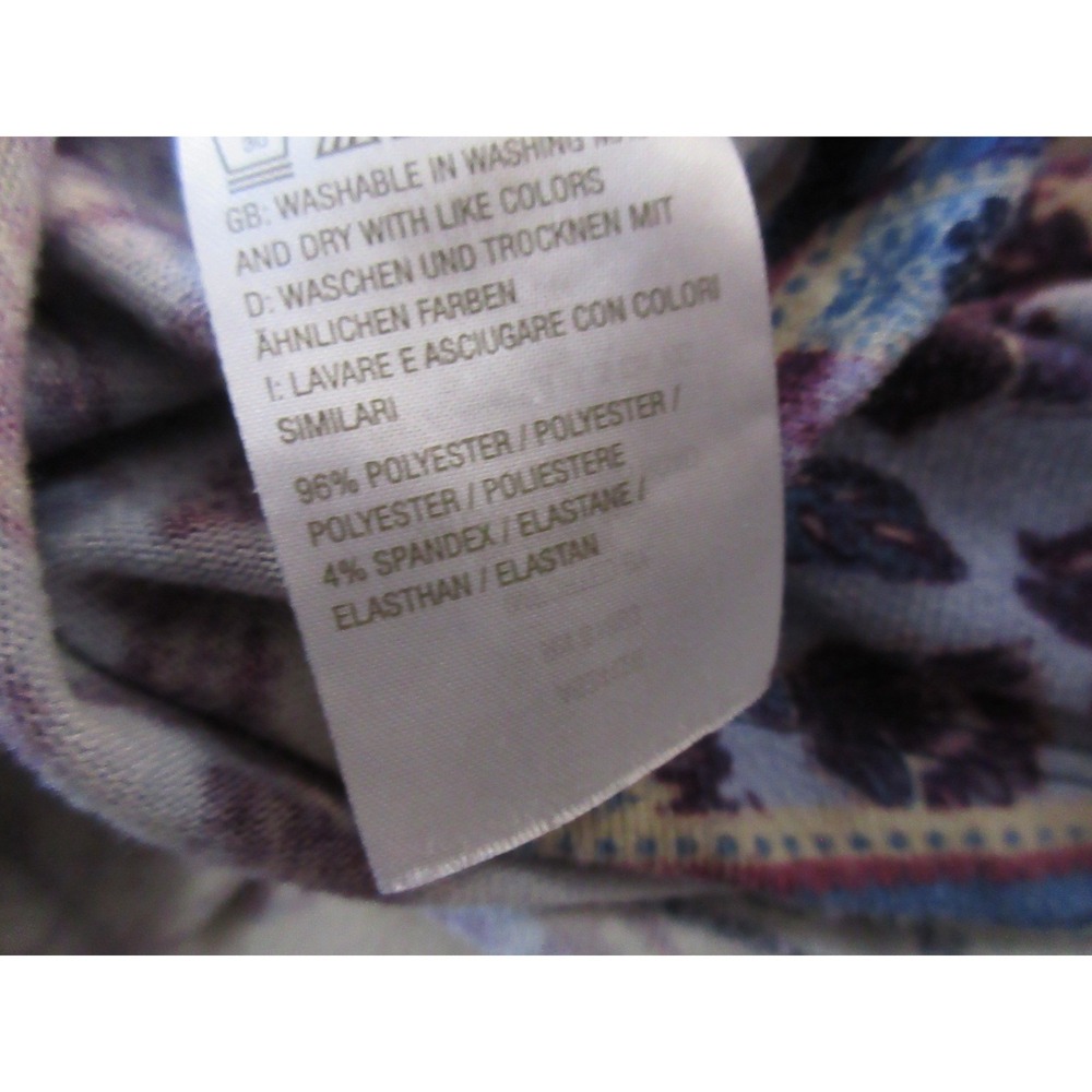 d&co Light Weight Pull Over Sweater Size Medium - Picture 4 of 5